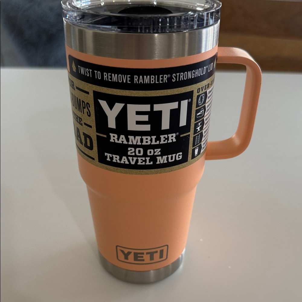 YETI Rambler 20 oz Travel Mug - Peach